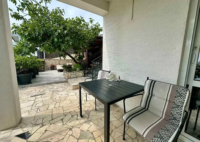 In 41381 Appartement Dramalj
